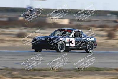 media/Nov-17-2024-CalClub SCCA (Sun) [[5252d9c58e]]/Around the Pits/